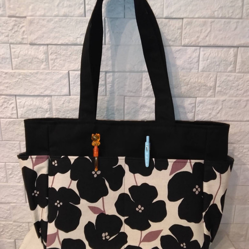 希少品✨Buana Fortuna マルチカラー 花柄 トートバッグ 希少品✨Buana Fortuna マルチカラー 花柄 トートバッグ - メルカリ