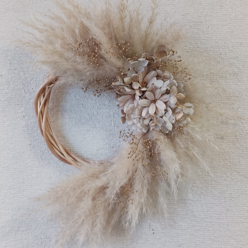 まこマコバラとパンパスグラスのドライフラワーリース（最終お値下げしました） 送料無料）ドライフラワーリース パンパスグラスと、 ドライフラワー