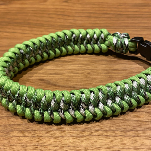 オーダー製作】パラコード 首輪（太め・厚め） リード・首輪 leoleoleo