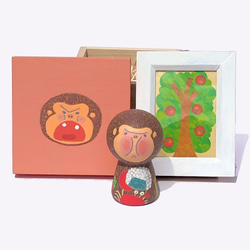 昔話　猿かに合戦【木箱と額入りイラスト付】小こけし。誕生日・記念日・プチギフトに。伝統工芸のかわいい木製人形 2枚目の画像