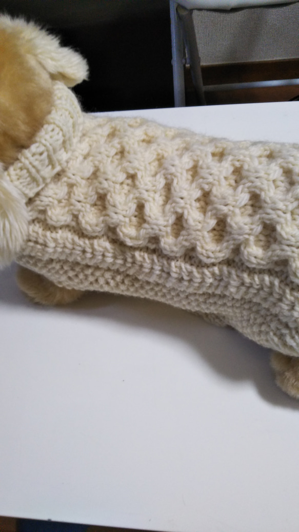 【犬用セーター】Ｍサイズ伝統のハチの巣編み出来ました❢ 5枚目の画像
