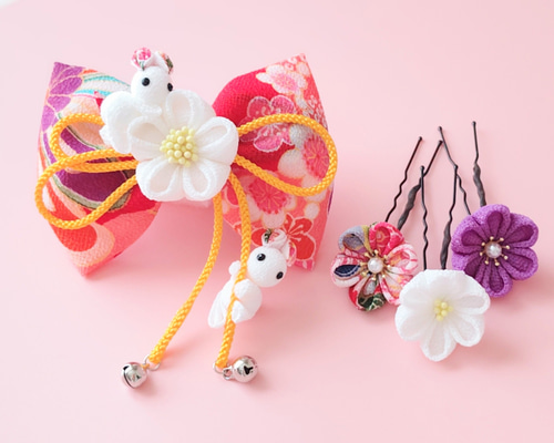 うさぎが遊ぶ七五三髪飾り 小花セット 紫 赤 七五三 髪飾り 3歳 リボン