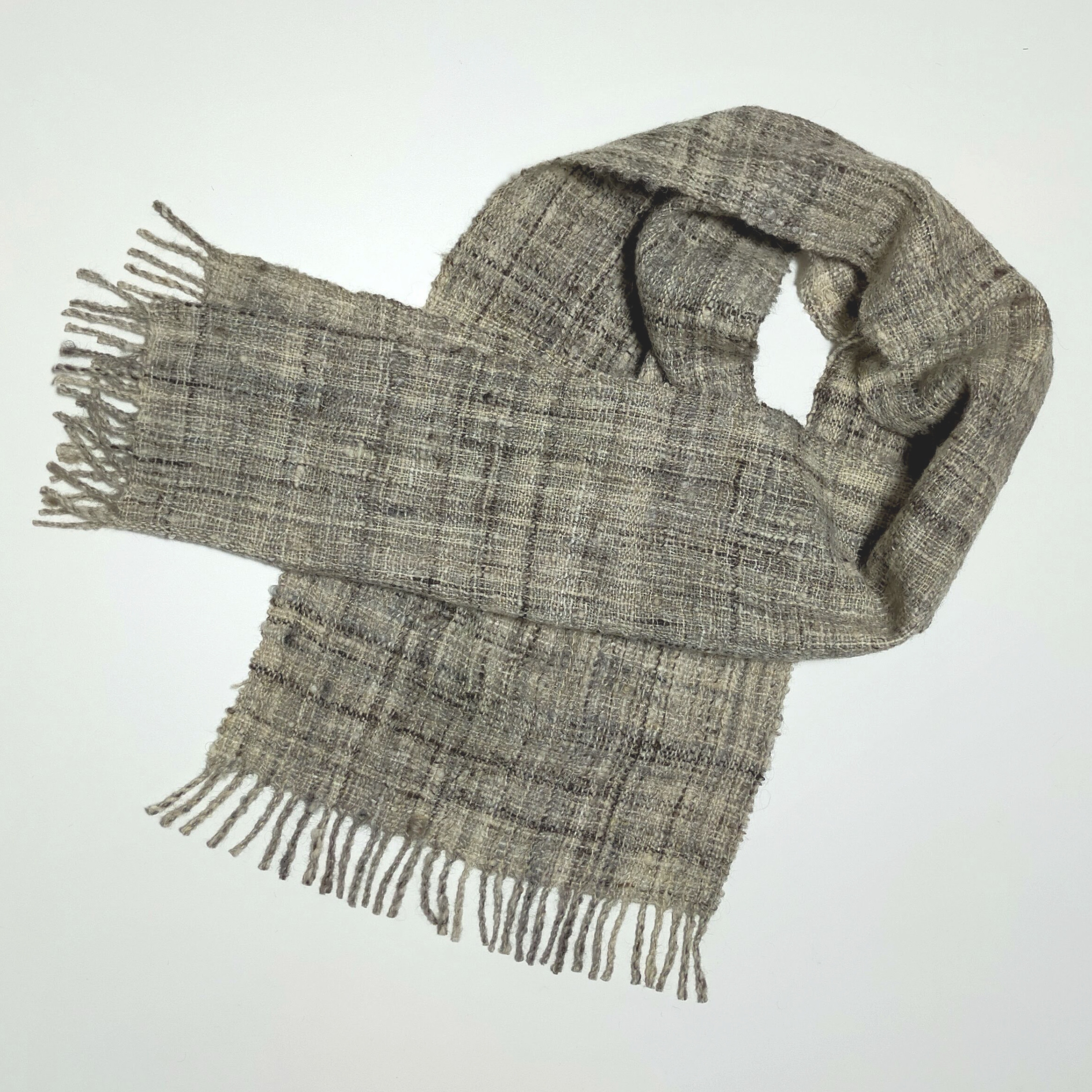 ホームスパン　ナチュラルカラーのマフラー　(平織×フリンジ）