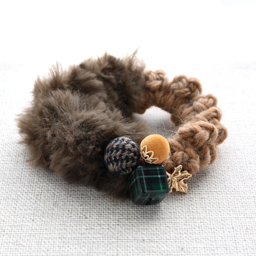 秋色ニット×ファー シュシュ＊ブレスレット《ココア》 シュシュ