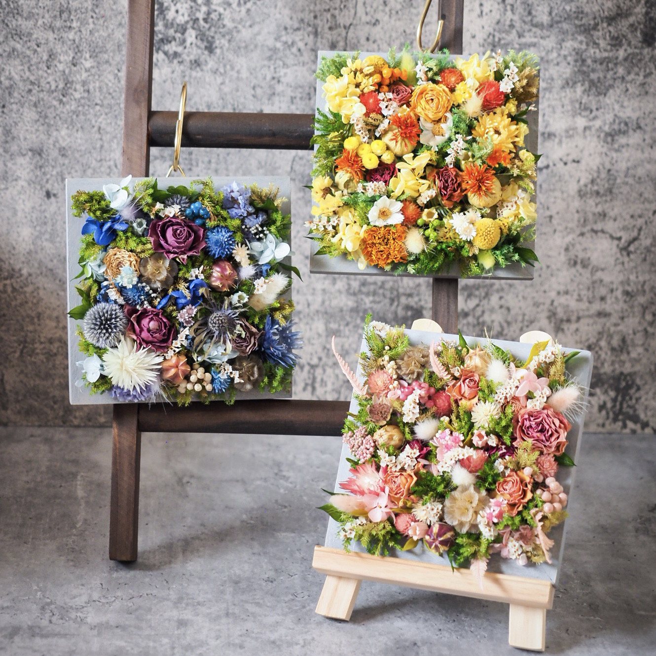 ドライフラワー　ウォールラックの花畑アレンジメント