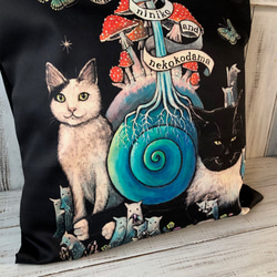 星月猫★「ひとときの魔法」アート　クッションカバー　45㎝クッション対応　コットン100％ 猫 キノコ 3枚目の画像