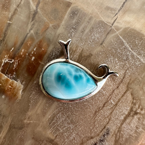 ラリマークジラ型ペンダントトップ