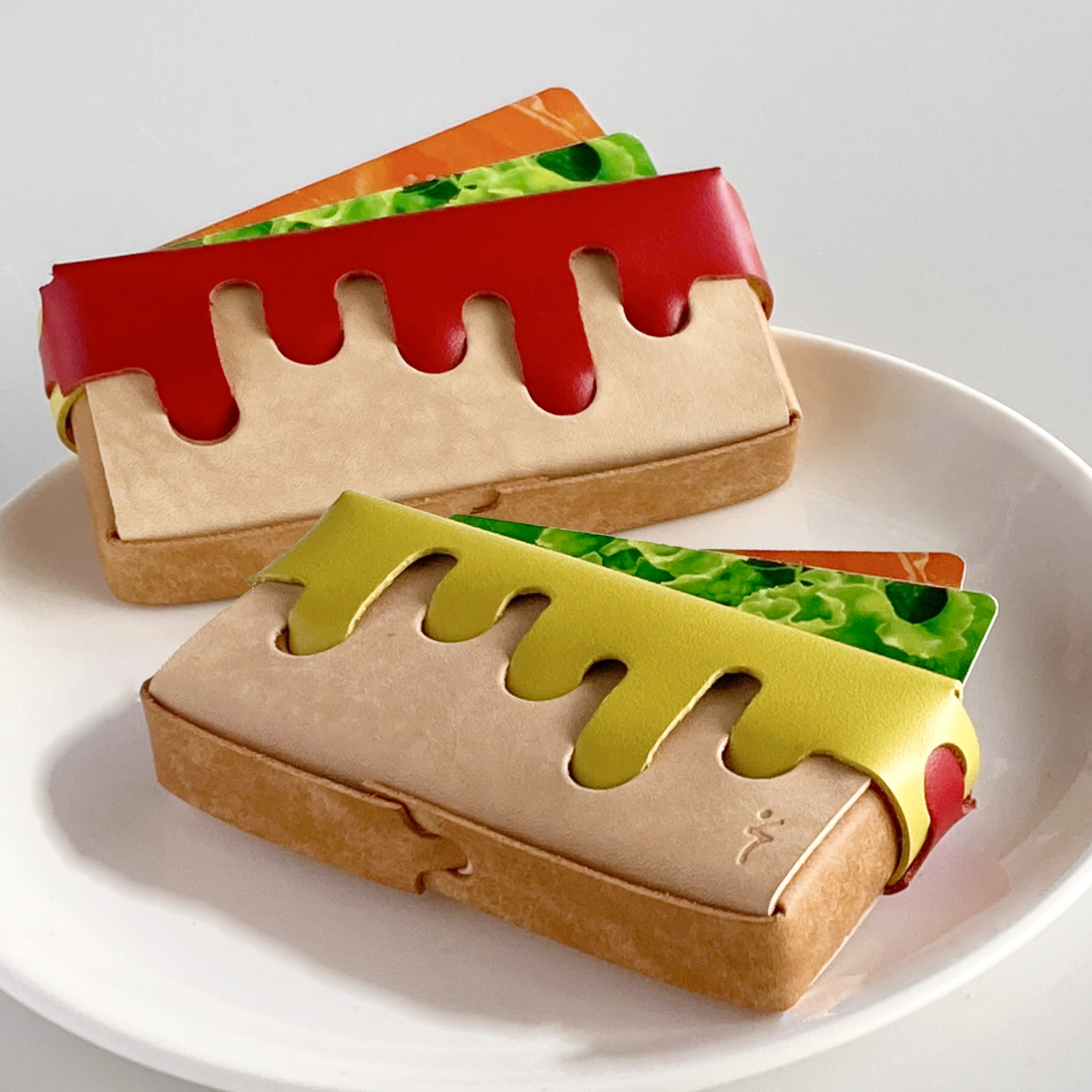 名刺・カード入れ【とろ〜りサンドVer.】革 手作り 縫わない たくさん入る 大容量