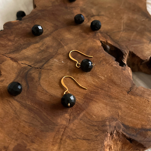 お守りにも❥オブシディアン❥黒曜石❥一粒ピアス18kgp ピアス