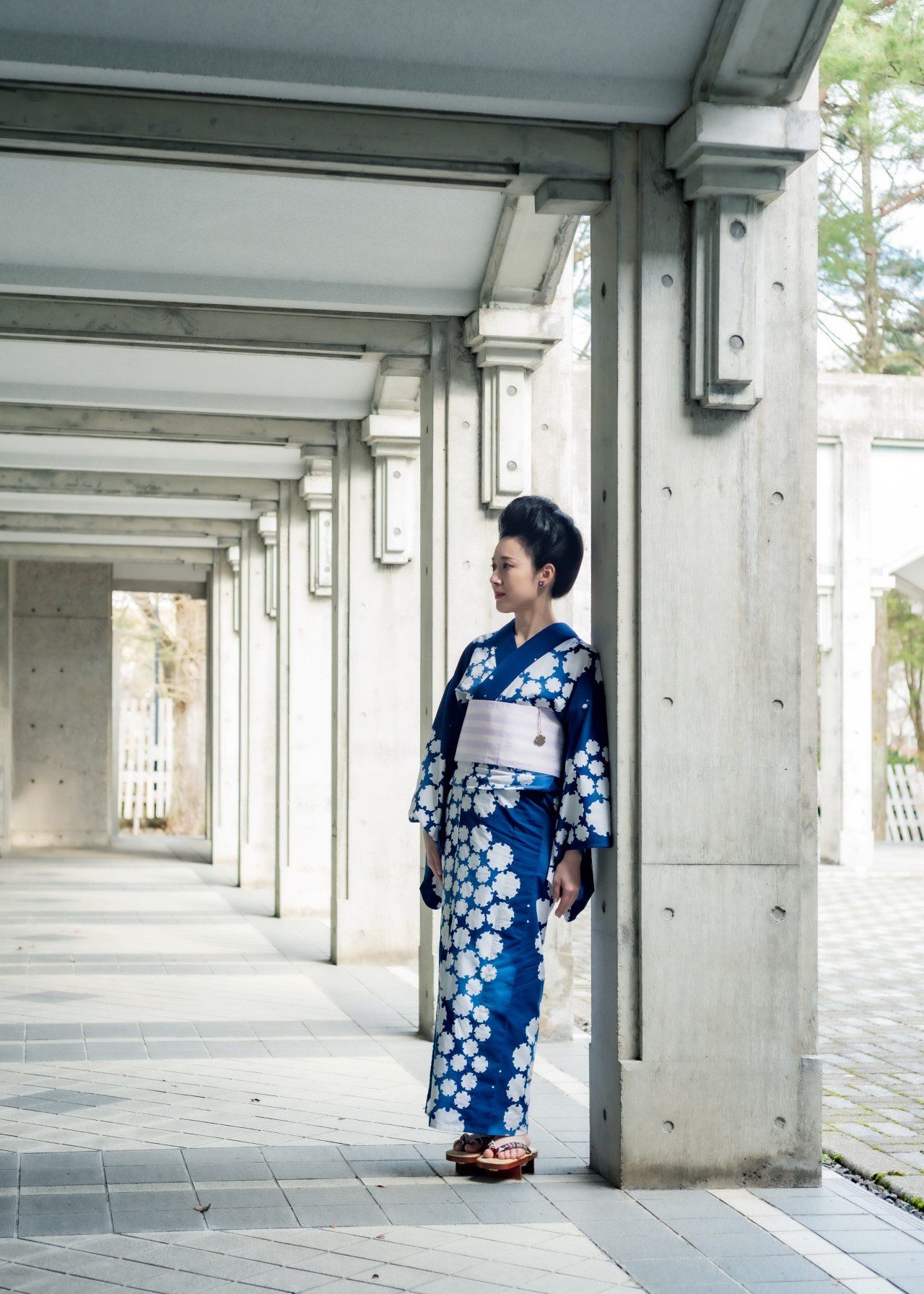 美品　夢工房　現代綿呂　単色　浴衣 着物　夏物　紺 美品 夢工房 現代綿呂 単色 浴衣 着物 夏物 紺
