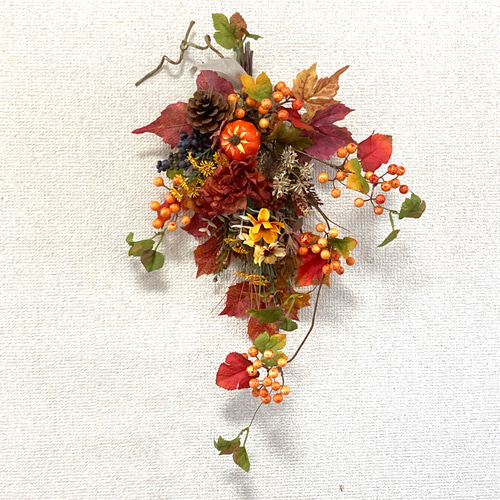 赤くもえる秋！木の実と秋草の長〜いスワッグ 