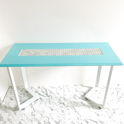 【受注制作】矢印脚ガラスタイル　テーブル　デスク　ドレッサー　化粧台　おしゃれ　リビングテーブル　メイク　水色　ブルー　 4枚目の画像