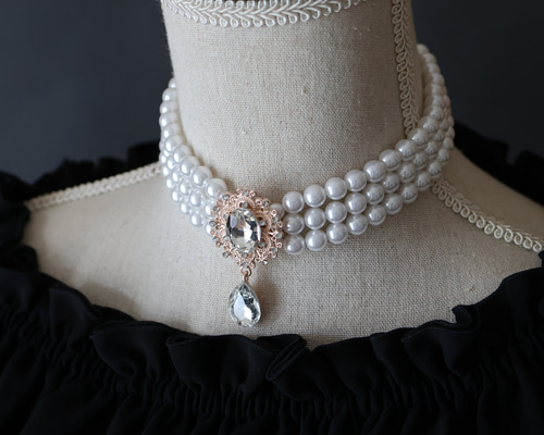 Bas Relief 三連パールチョーカー • 秋セール 12月1日まで♡ af6440112f5500f9bd87f7c570a4db