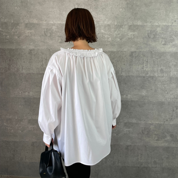 M~XXL着用OK♡超ゆったり大人可愛い♡着回し優秀フリルブラウス 白【フリー】フォーマル KMC-714 759359 4枚目の画像