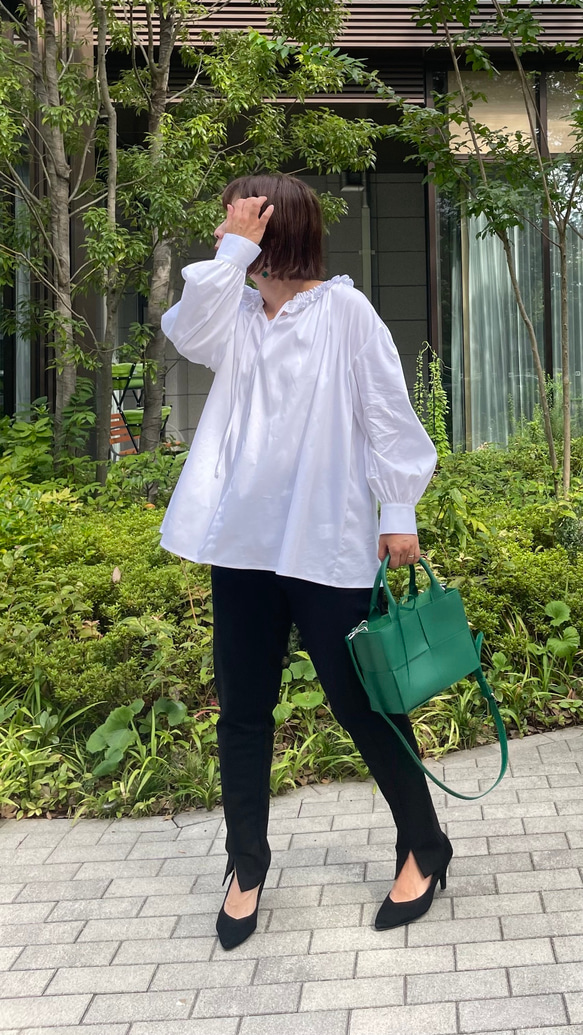 M~XXL着用OK♡超ゆったり大人可愛い♡着回し優秀フリルブラウス 白【フリー】フォーマル KMC-714 759359 9枚目の画像