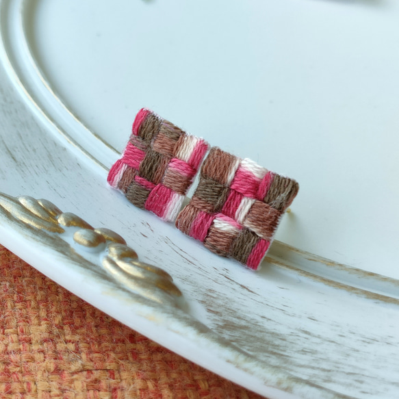 甘い紅葉　ストロベリーショコラ　石畳　イヤリング　希少素材使用 1枚目の画像