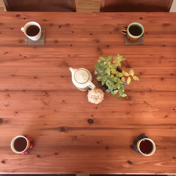 【サイズ・カラーオーダー可能】国産杉の無垢材　チェリー　カフェ風　ダイニングテーブル　角が丸く安心安全　男前　 8枚目の画像