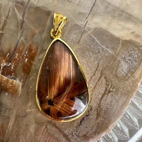 激レア】太陽放射ブラウンルチルクォーツペンダントトップ(Silver925