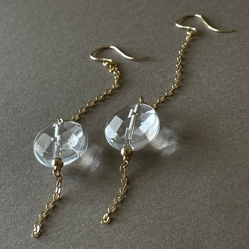 振り子ピアス ✧ 水晶のロングピアス（イヤリング）／ 14kgf・４月誕生石