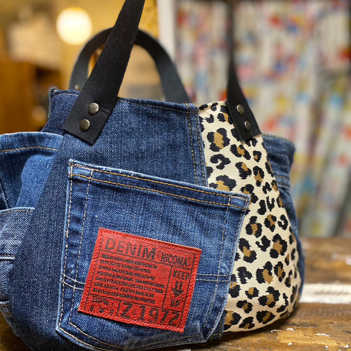 リメイクデニム★ヒョウ柄MIXフリンジトートバッグM＋ショルダーストラップ リメイクデニム☆ヒョウ柄MIXフリンジトートバッグM＋ショルダー