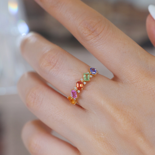 K18　幸運　可愛　虹　天然ダイヤモンド付き　カラーサファイアリング　指輪