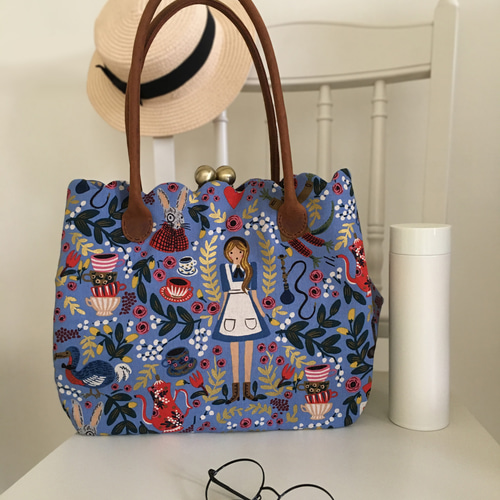 ★アリス③★ マチ&ファスナー付ハンドメイドトートバッグ E306 ☆アリス様専用③☆ マチ&ファスナー付ハンドメイドトートバッグ E306