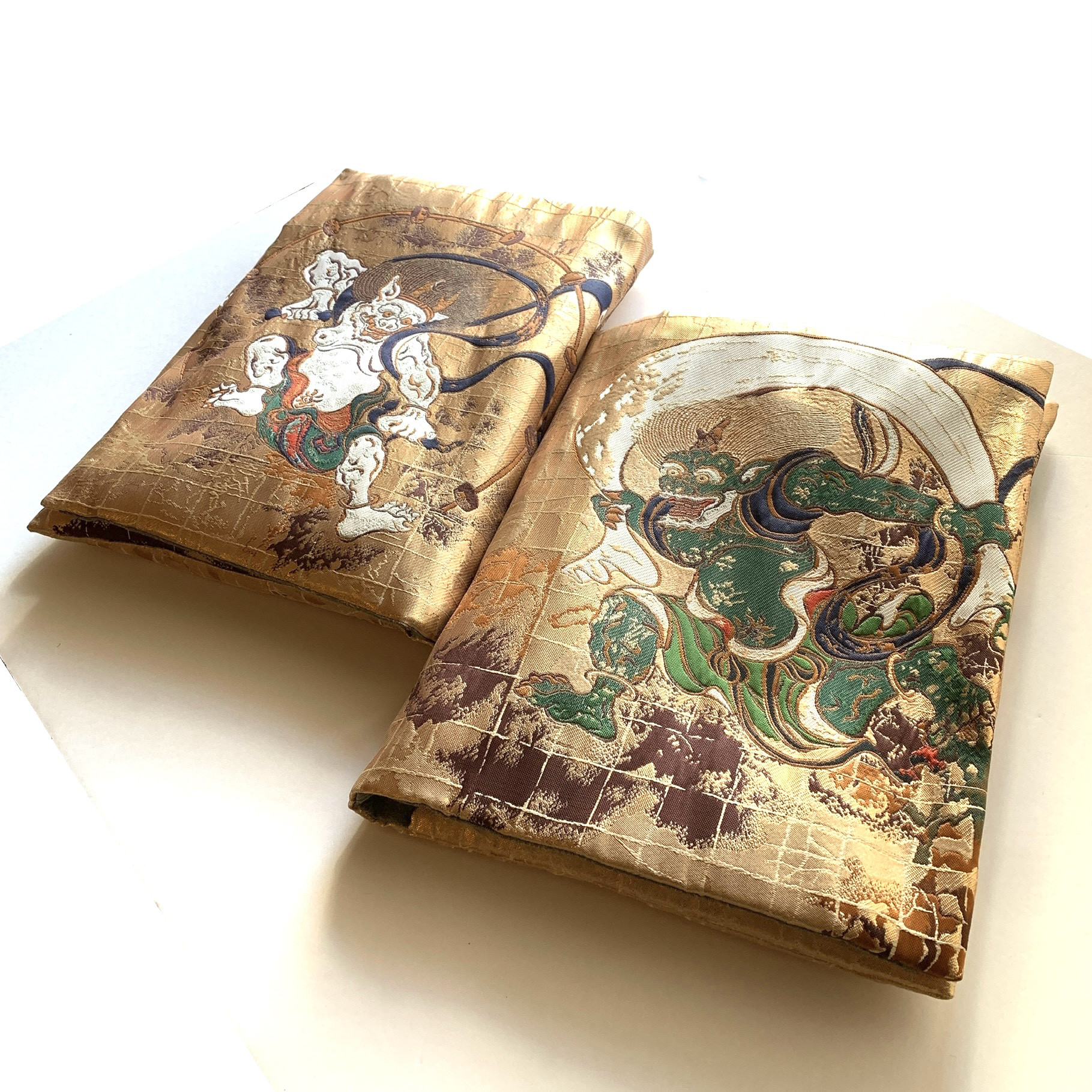 『風神雷神〜ゴールド』　B5サイズ　金襴織物御朱印帳袋　御朱印帳ケース　御朱印帳バッグ　見開き御朱印帳袋　金襴　桐生織物