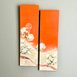 ※95×27センチ　大きな着物のファブリックパネル　春の朱色に輝く花々（2枚セット)   着物リメイク　正月飾り　壁飾り 3枚目の画像