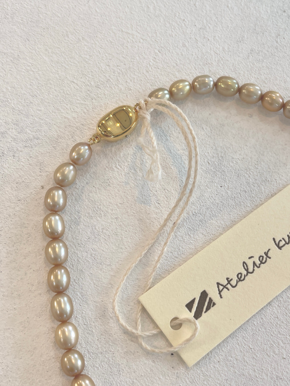 本真珠シャンパンゴールド淡水パールネックレス ライス型 標準40cm(金具込み42cm) 4枚目の画像
