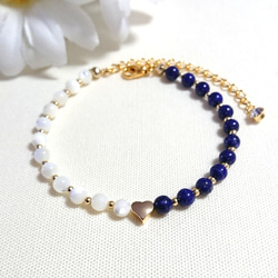 ラピスラズリとマザーオブパール　小さなハートのブレスレット 3枚目の画像