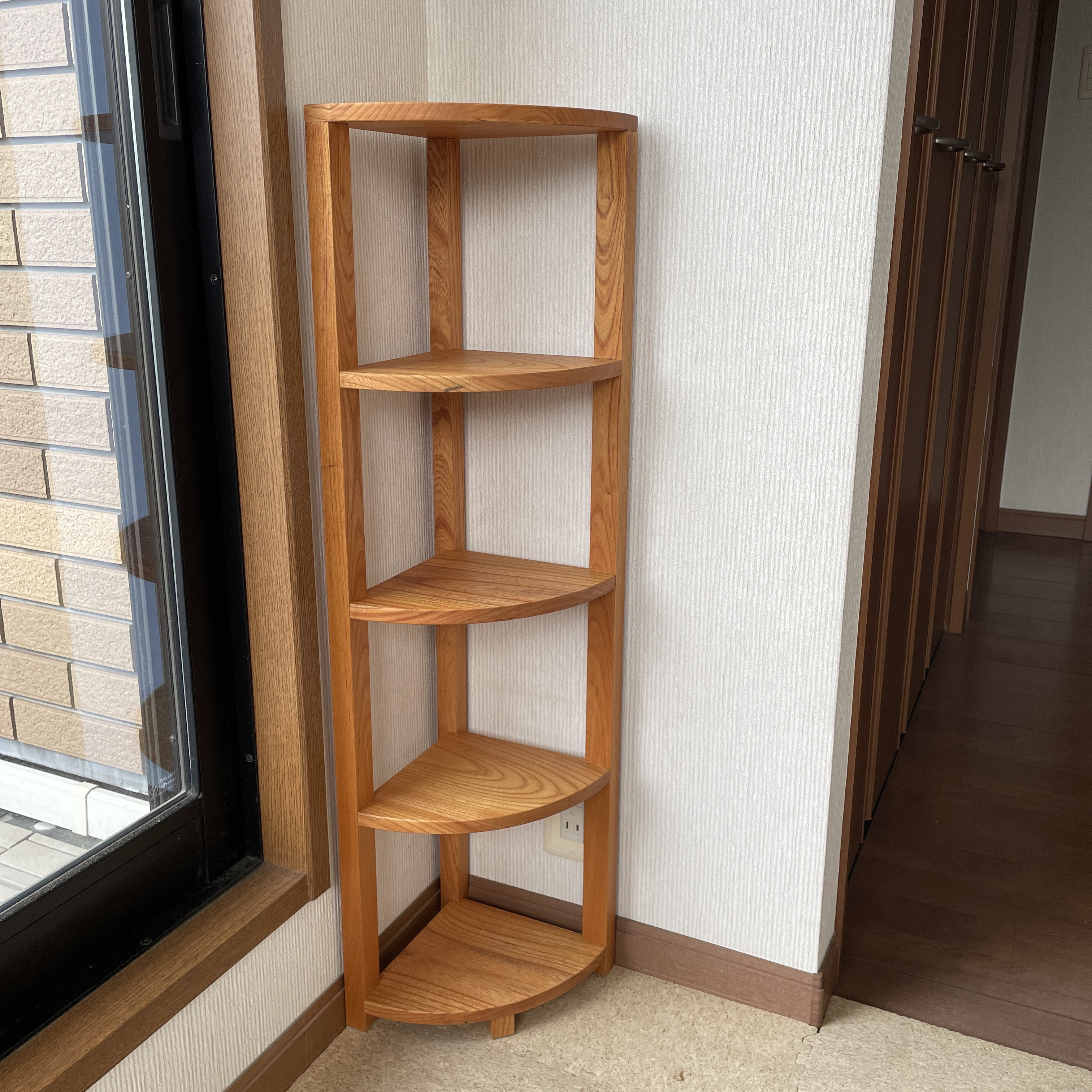 新作コーナーラック　棚　サイズ高さ90cm幅333cm奥行33cm
