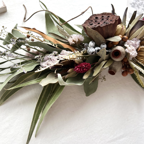 夏草と木の実の横長スワッグ