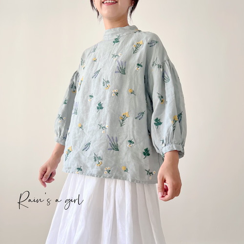 【超目玉枠】 特集掲載☆再再々販売】100％リネン＊アンティーク風花柄刺繍 トップス
