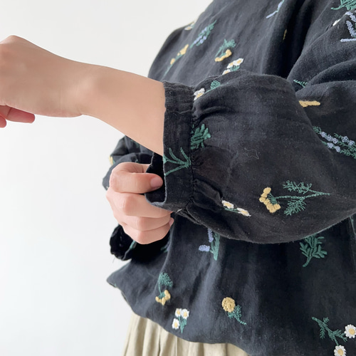 ヴィンテージ 刺繍 バルーンスリーブ スモック ブラウス 8a1457f86f0de73af4807963a893f6