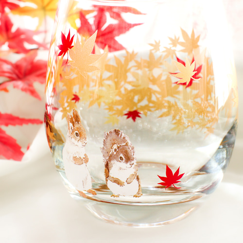 カップからリスさん♡