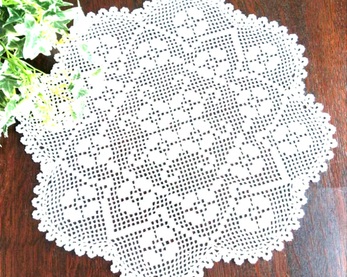 ドイリー1104❤️パンジーと八重咲き花✨2枚以上で2680円❣️