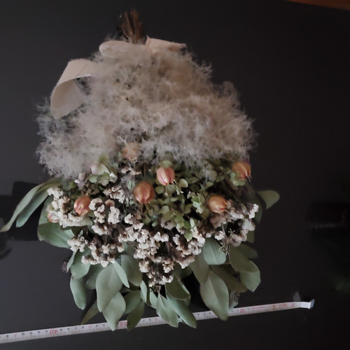 枝垂れを楽しむスワッグ　スワッグ　リース　ユーカリ　スモークツリー 枝垂れを楽しむスワッグ スワッグ リース ユーカリ スモーク