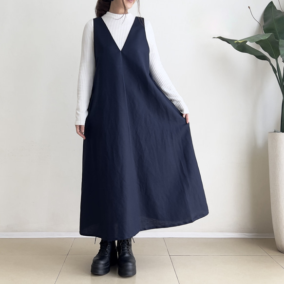 VカットAラインジャンパースカート♪ linen navy 3枚目の画像