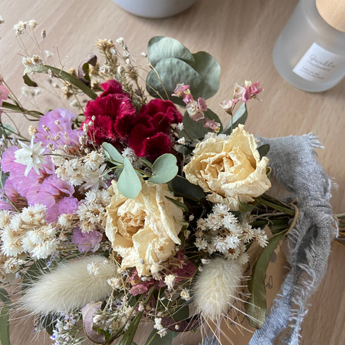 バラ ピンクスターチス ケイトウ ドライフラワースワッグ ピンクブーケ