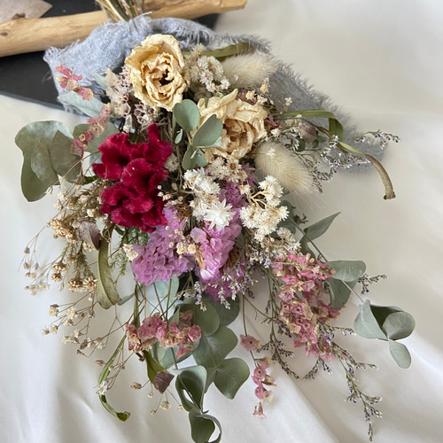 スターチス、ケイトウのドライフラワースワッグ バラ ピンクスターチス ケイトウ ドライフラワースワッグ ピンクブーケ