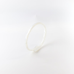 Bracelet ブレスレット（B71 milky white） 1枚目の画像