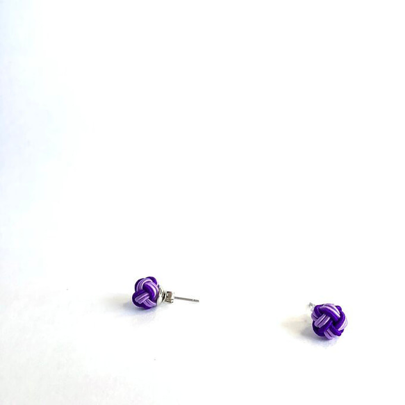 水引“Mizuhiki”製作　紫色的　球形耳環　雙色　bi-color 第3張的照片