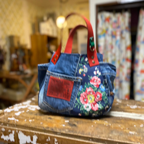 【まるママ様ページです】★デニムリメイクバッグ　　★大サイズ まんまるトートバッグ小サイズ オールデニムのリメイク【スマホ
