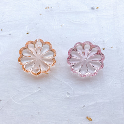 菊の花のようなビーズ　✿2個で1セット✿ 2枚目の画像