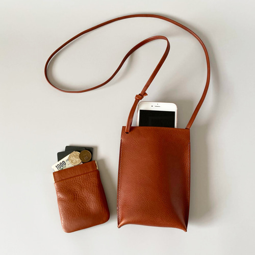 おまけつき＊1番シンプルな本革スマホポシェット（イタリアンレザー 