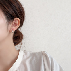 ＊大人気＊ピアスに見える3連フープイヤリング（シルバー）/ 痛くない　重ね付け風　金属アレルギー対応　ステンレス　母の日 2枚目の画像