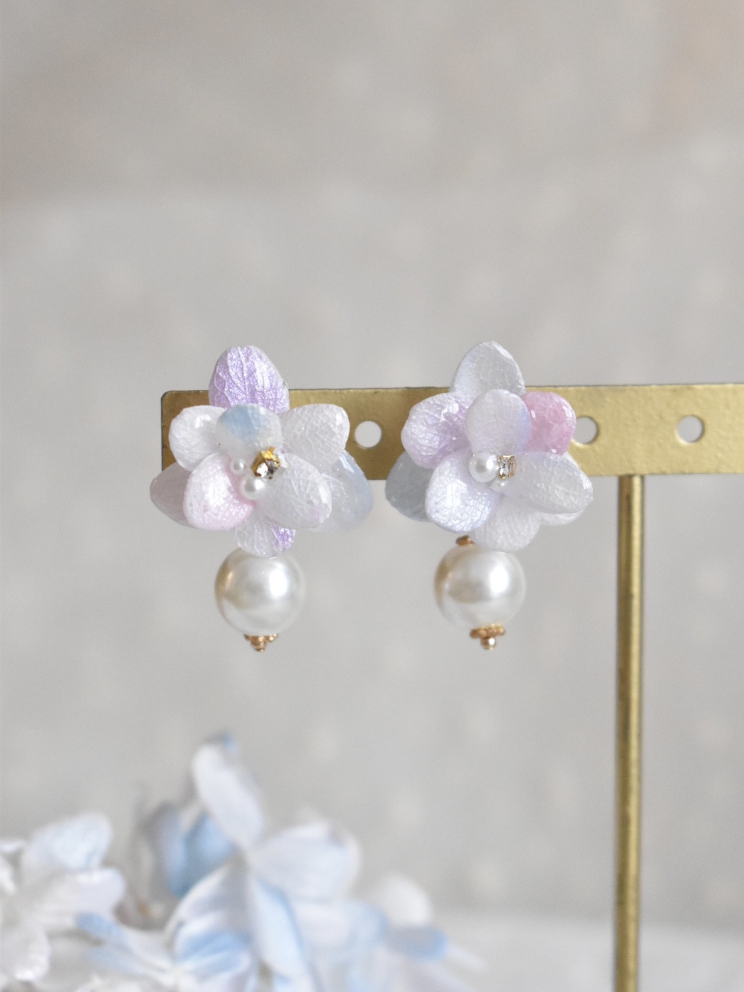 しゃぼん玉紫陽花の耳飾り