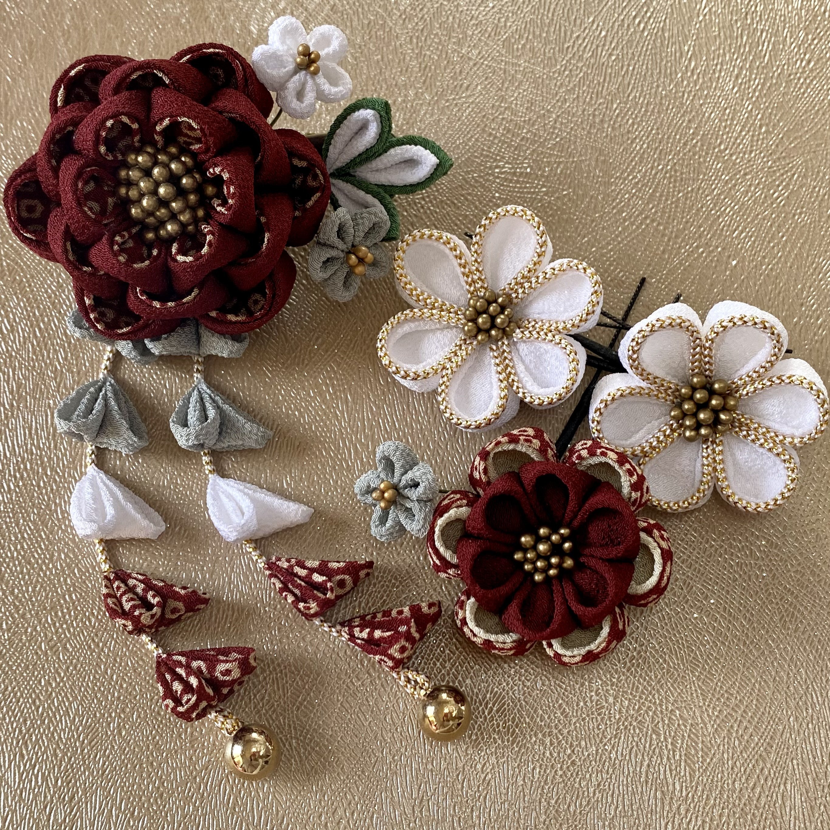 【瑞雲(ずいうん)】 〈カメリア椿〉⭐︎OP充実⭐︎ ボブ つまみ細工 髪飾り 成人式 卒業式 えんじ