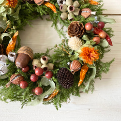 秋からの木の実とベリーたちのリース 4枚目の画像