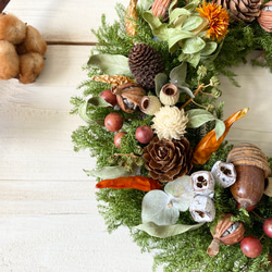 秋からの木の実とベリーたちのリース 3枚目の画像
